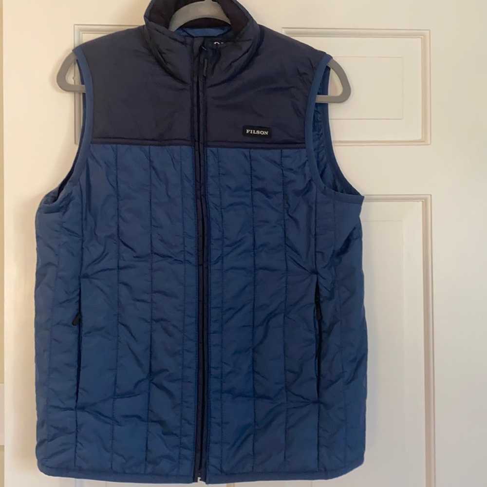 Men’s Filson Primaloft vest Size M NWOT